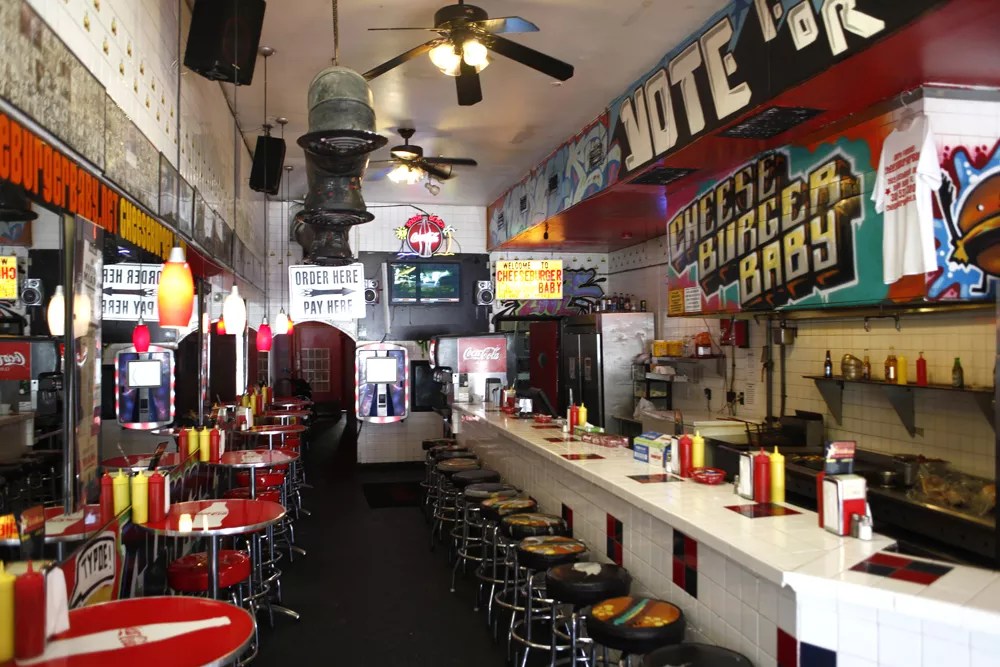 Miami Beach Restaurants Now Allowed to Deliver Past Midnight Curfew