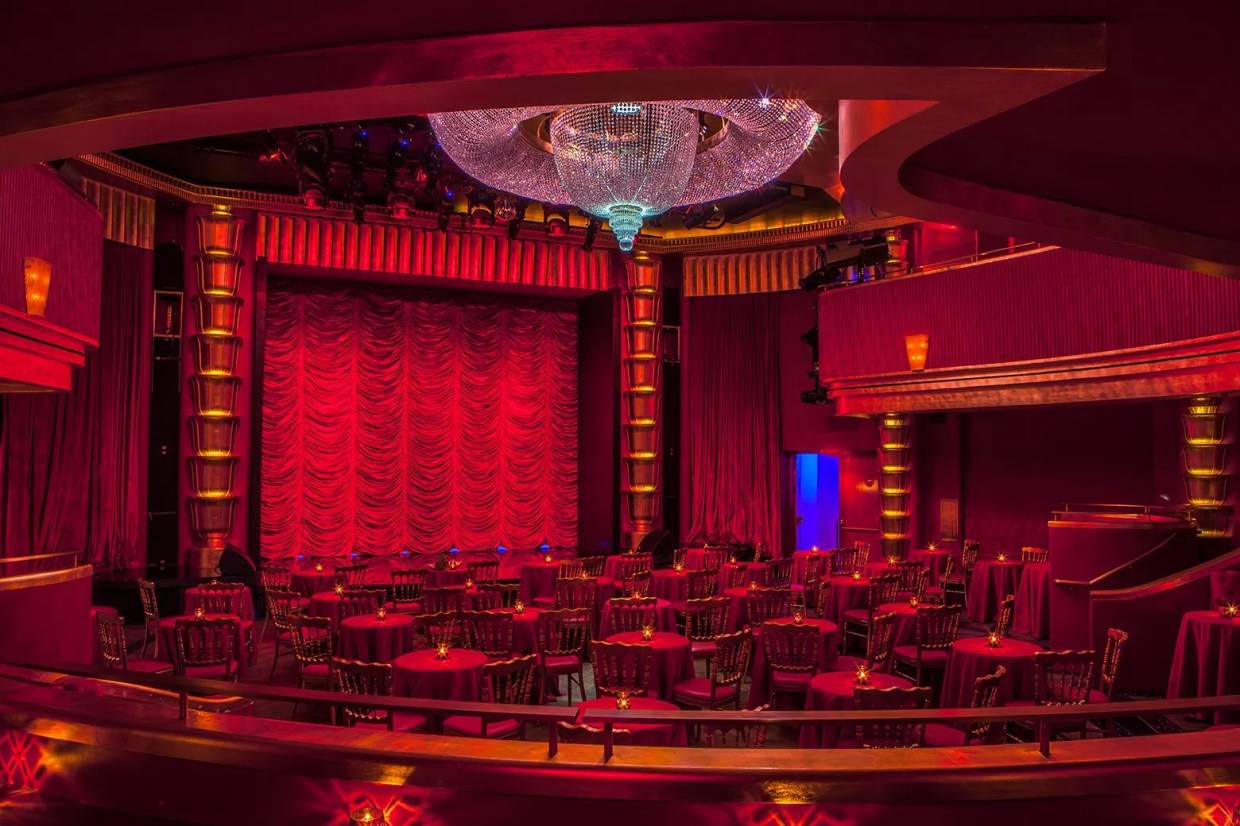Faena Theater Serves Dinner During Sultry Evening Show
