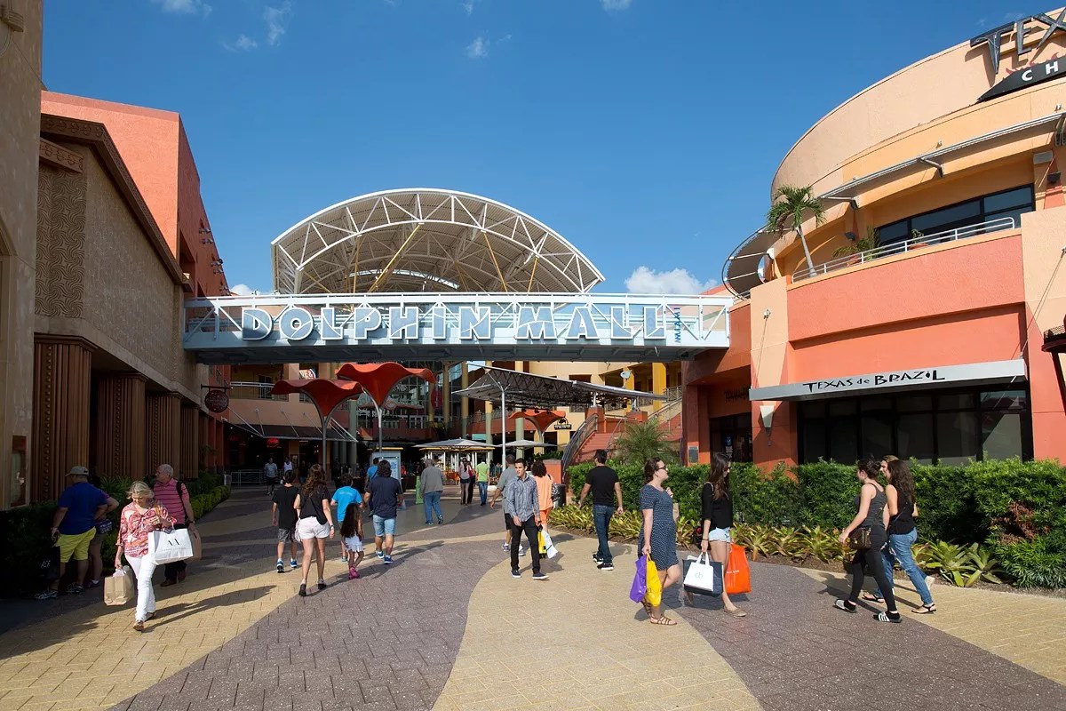 Dolphin Mall Is Now a Vaccination Site