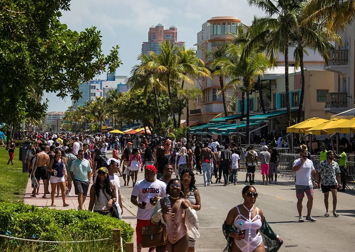 NAACP: Miami Beach’s “Loud Car” Crackdown on Memorial Day Targets Black People