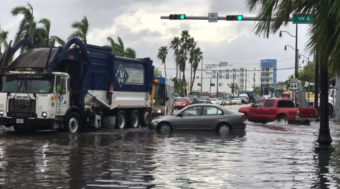 Red-Tide Sludge Could Flood Miami During King-Tide Season, City Warns