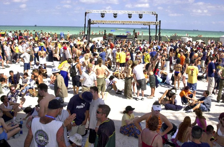 The crowd at Ultra Music Festival in 1999