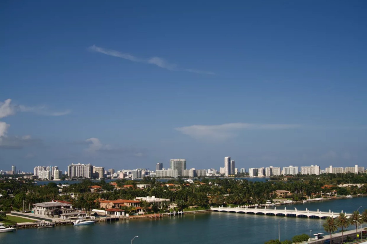 Miami Beach Secretly Letting German Mogul Break Short-Term Rental Ban, Lawsuit Says