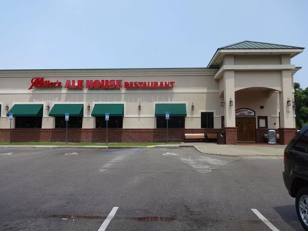 Miami Cop Who Arrested Hannibal Buress Caught Choking Man After Fireball Binge