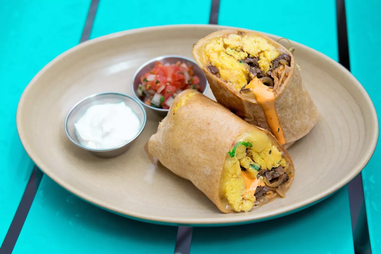 Joshua Gripper’s Sunday Brunch Offers Jerk Chicken and Waffles, Seafood Towers, and Cocktails