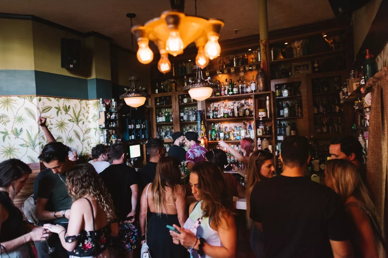 Miami Bars Open on Thanksgiving