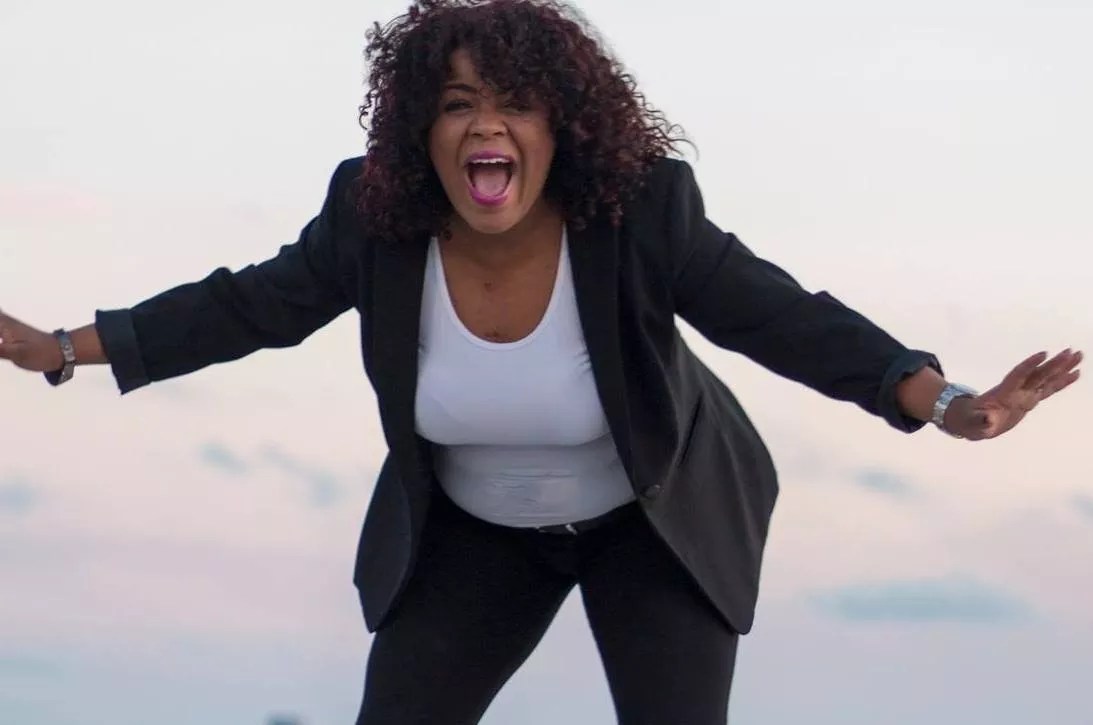 Miami Comic Julie Baez Hosts Colon Cancer Benefit at Miami Improv