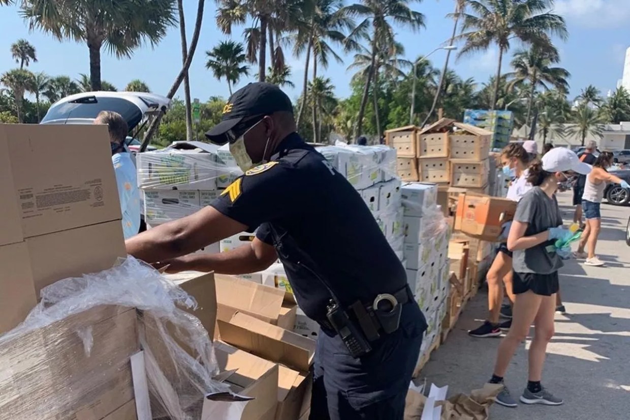 Miami Beach Food Bank Draws Massive Line of Cars