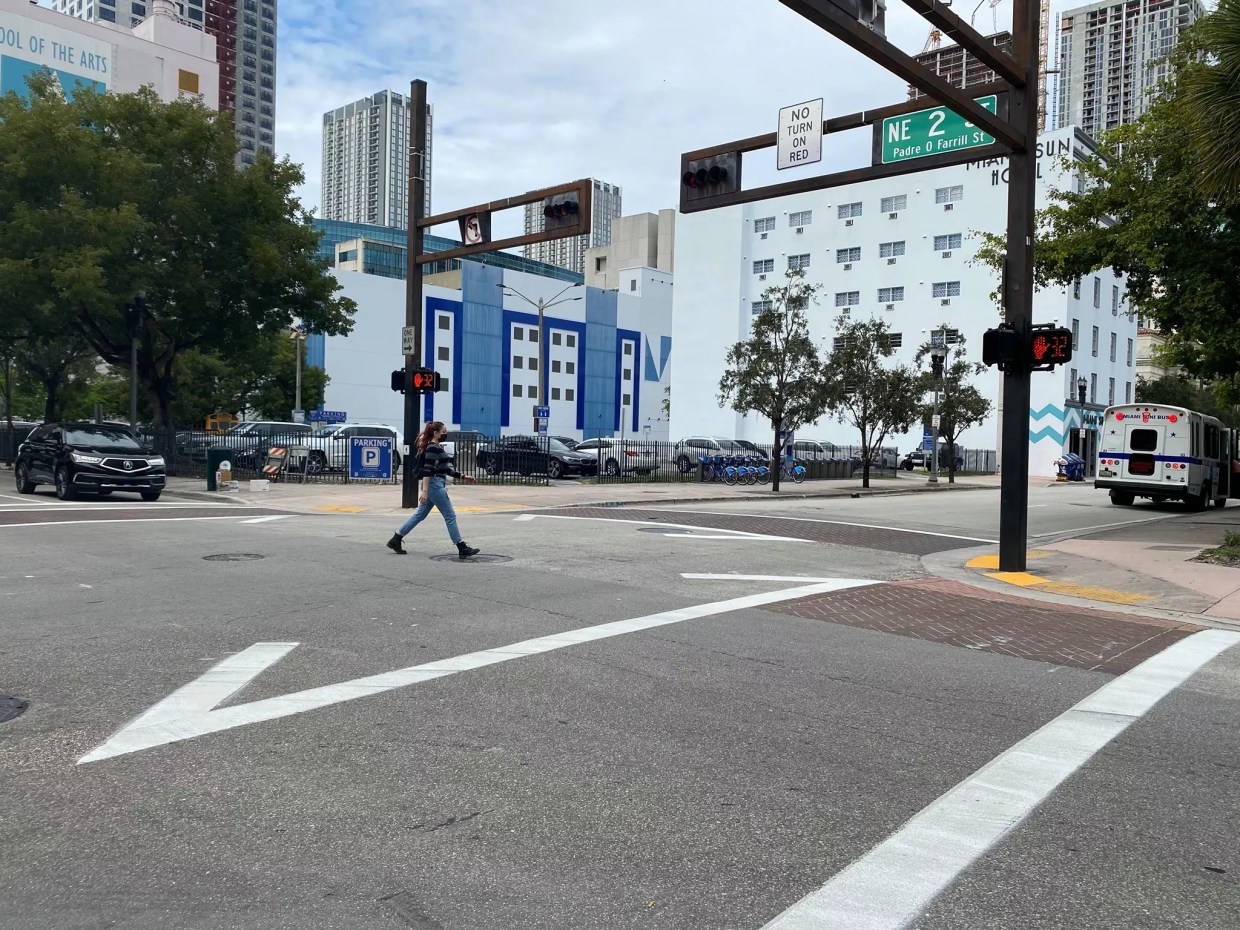 Miami’s New “Scramble” Crosswalk Gives Pedestrians Total Right-of-Way