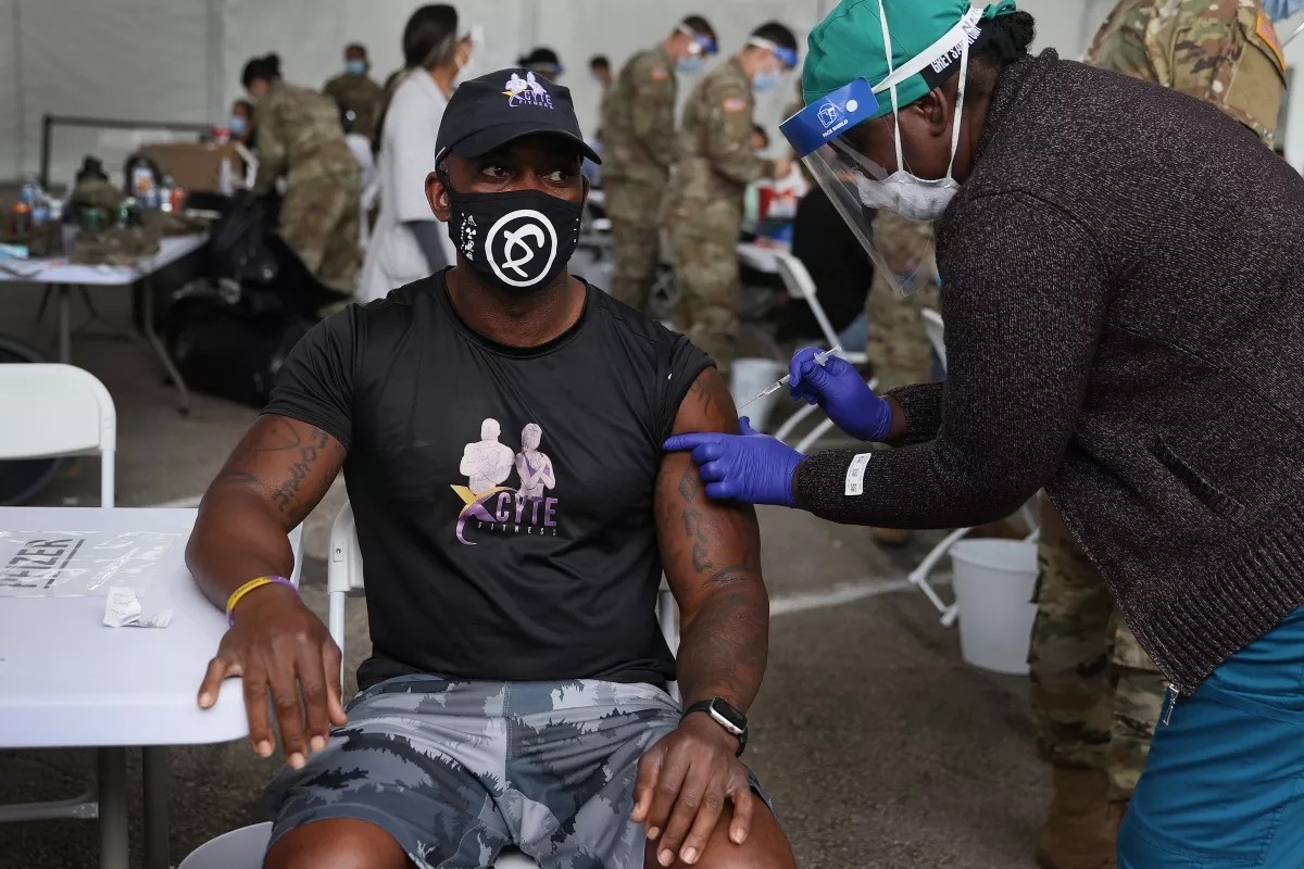 Chaotic Vaccine Rollout Highlights Healthcare Disparities in Miami