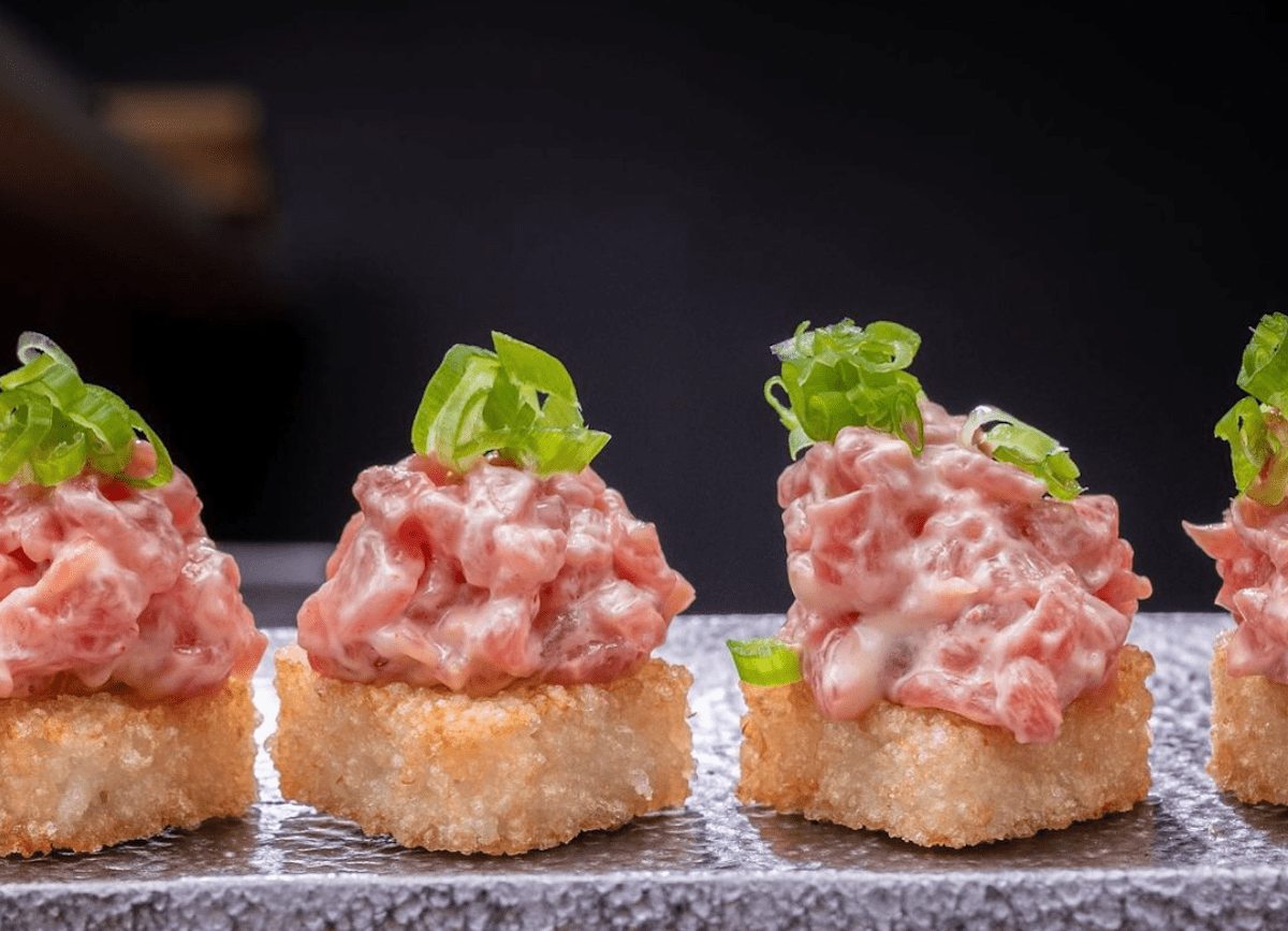 New Restaurants to Try This Week: Dogfish Head, Café Des Fleurs, and Temakase