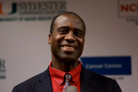 Broward Activist Seeks 'Vaxxed Only' Business Policy, Trolls Florida