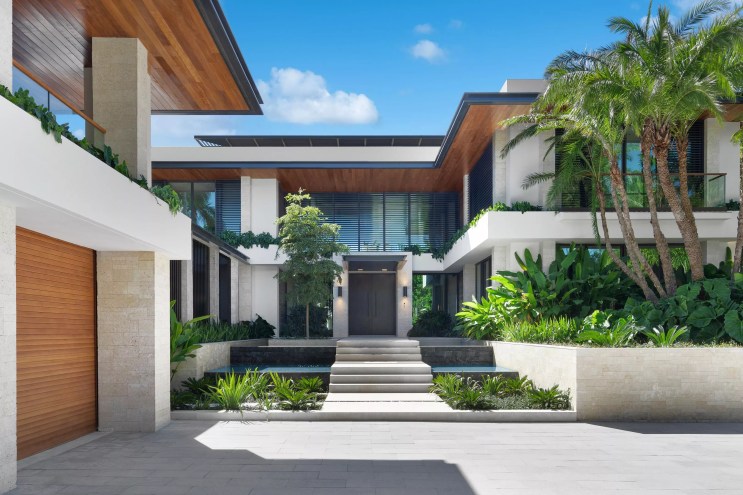 The front of the $40 million Palm Island house