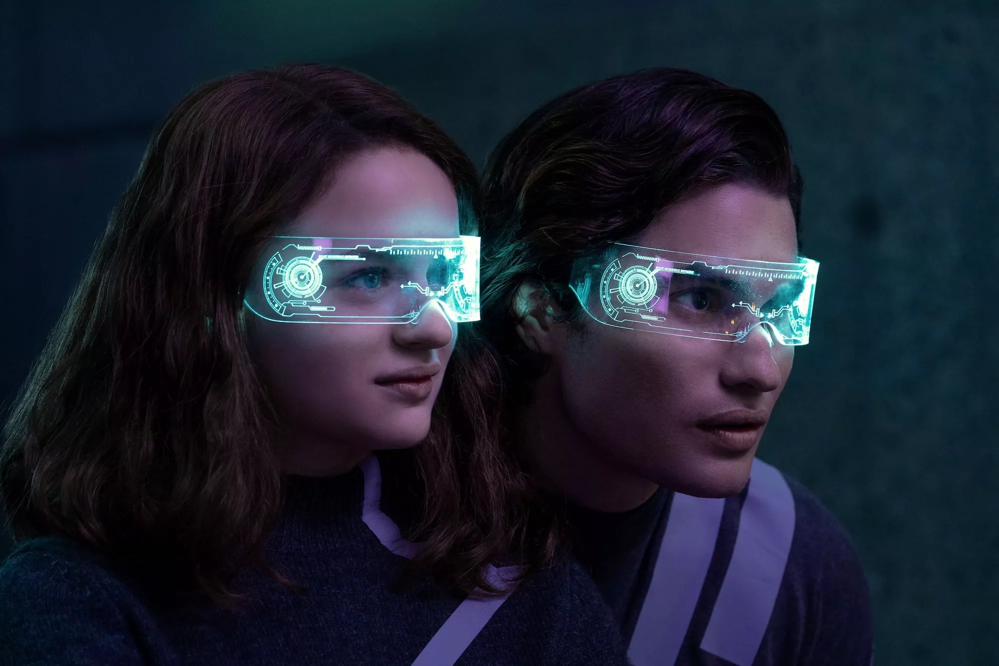 Still of Joey King and Chase Stokes in Uglies