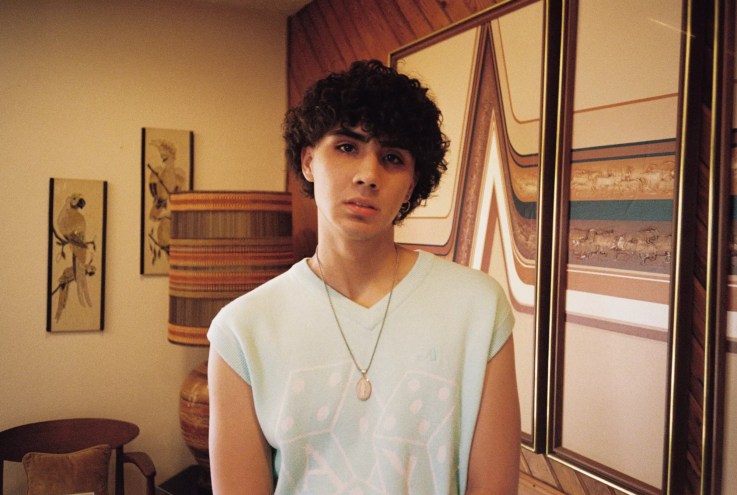 Portrait of singer DannyLux