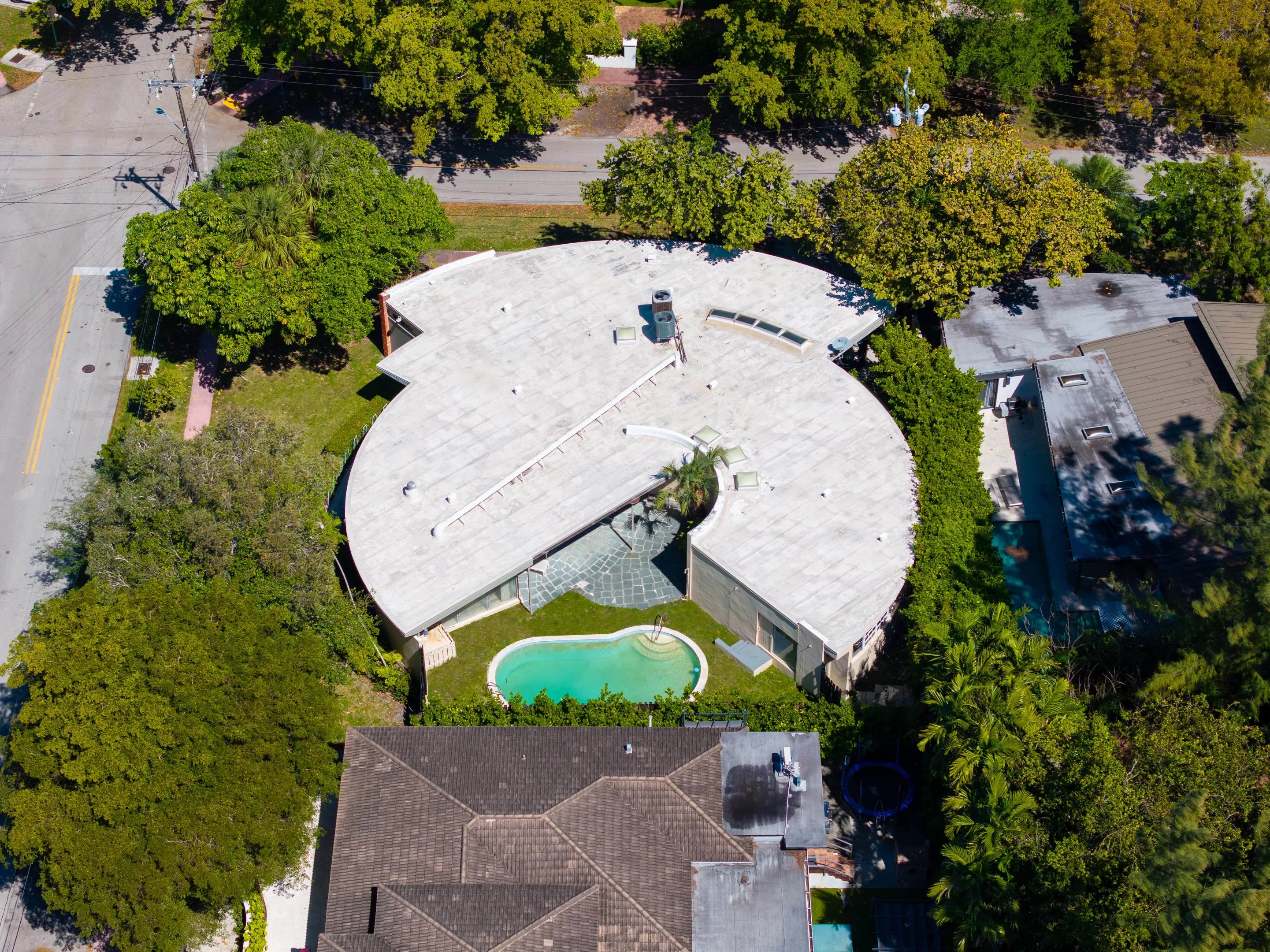 An aerial view of Morris Lapidus' home on Michigan Avenue in Miami Beach